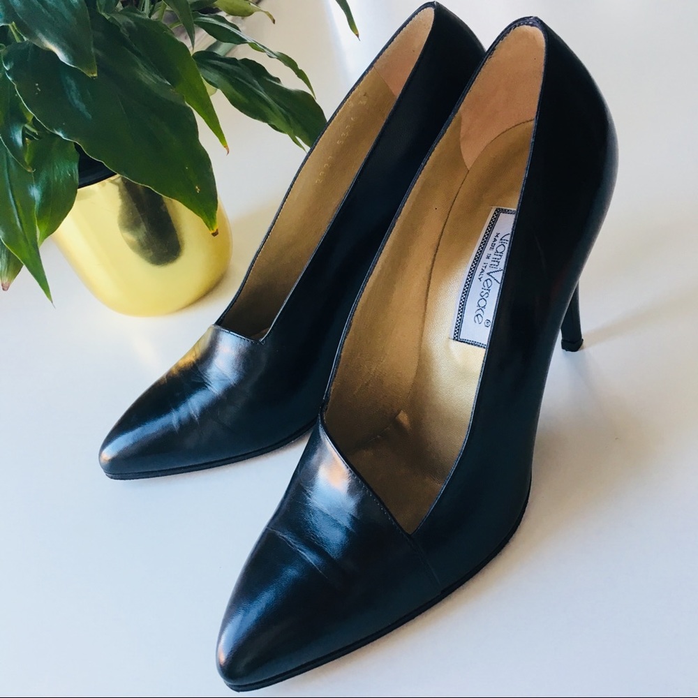 AUTHENTIC GIANNI VERSACE 80’s BLACK HEELS